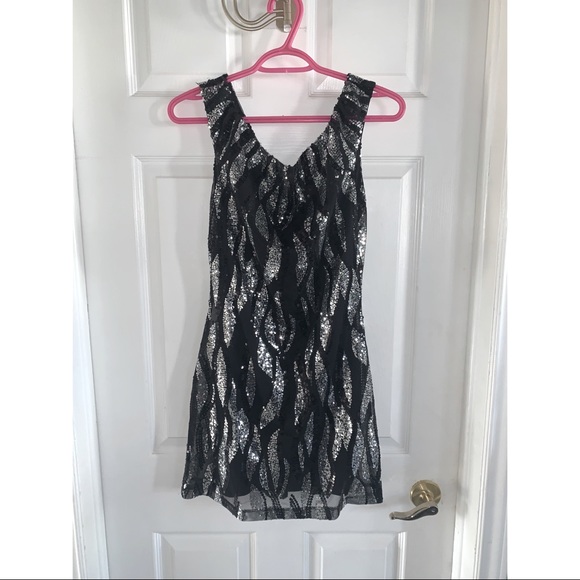 Le château dress - Picture 1 of 1